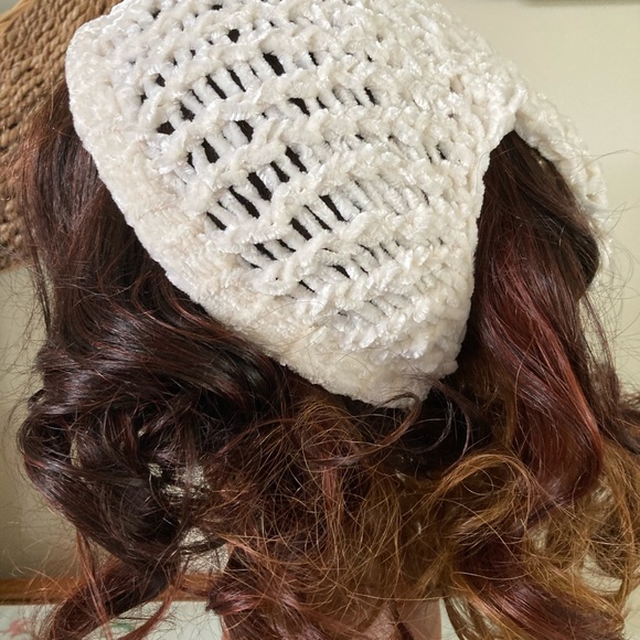 Hand Crafted Exceptionally Soft/Stretchy infinity bandanna messy bun headband - Picture 4 of 6